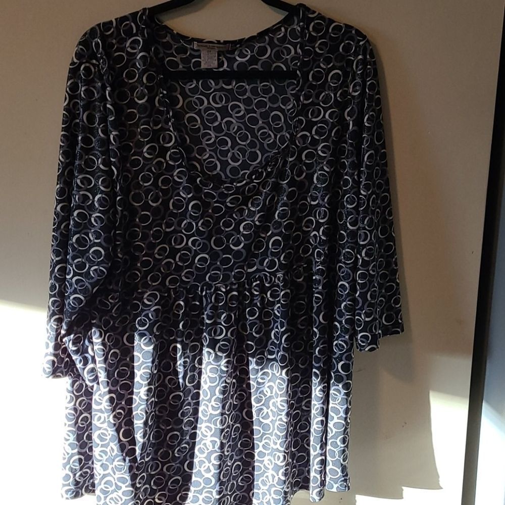 Susan Lawrence 2X top